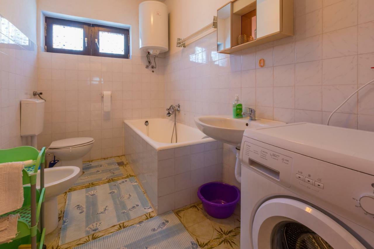 דראמליי Apartman Ivka מראה חיצוני תמונה