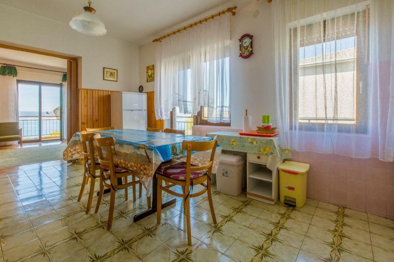 דראמליי Apartman Ivka מראה חיצוני תמונה