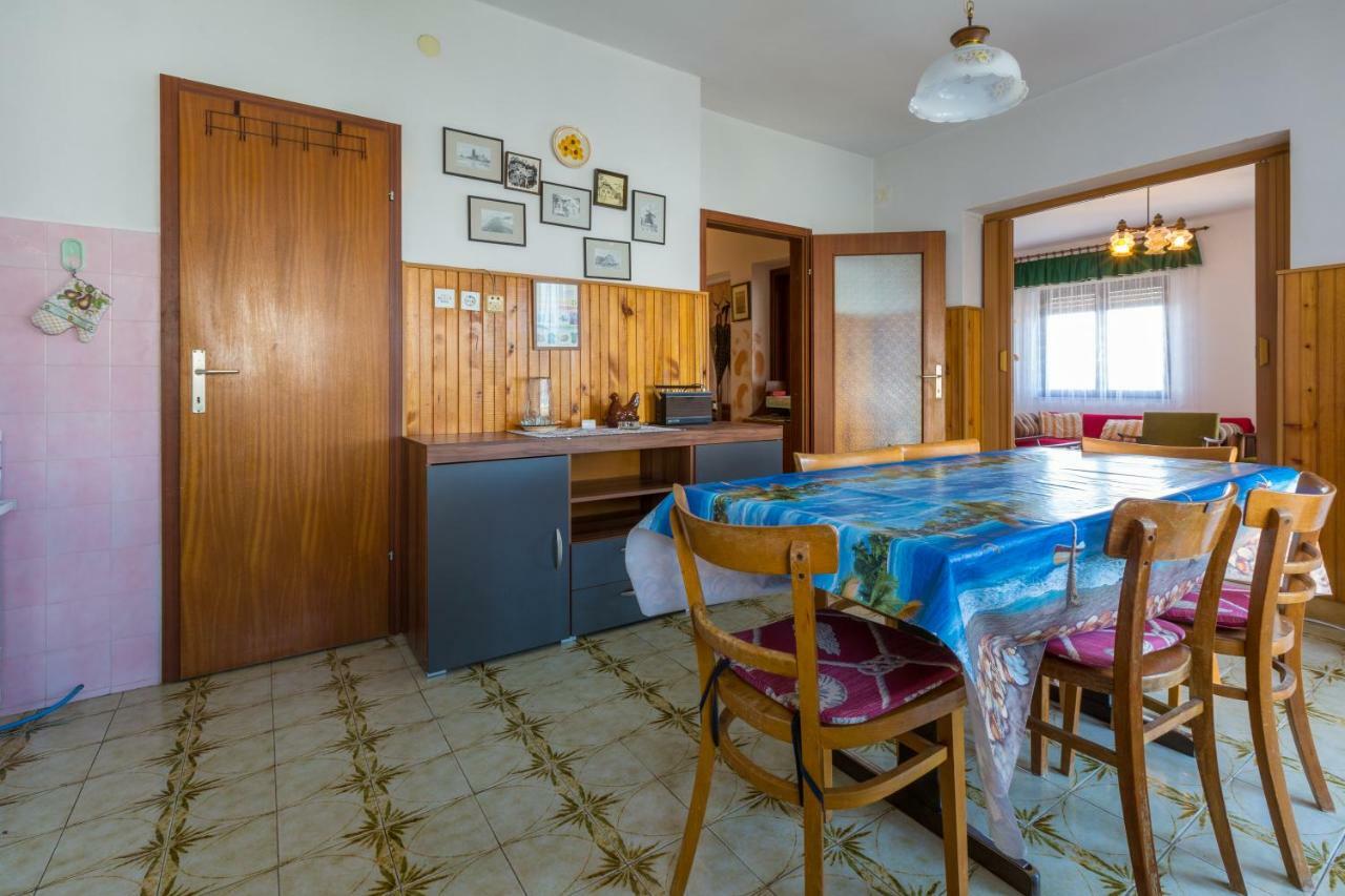 דראמליי Apartman Ivka מראה חיצוני תמונה